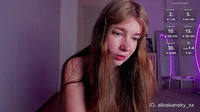 Snapshot of alicekaneky chatting on January 2026 09:39:02 PM alicekaneky online show from January 2026 09:39:02 PM