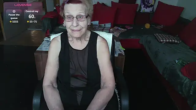 HeisseomaOriginal online show from October 2025 07:17:01 AM