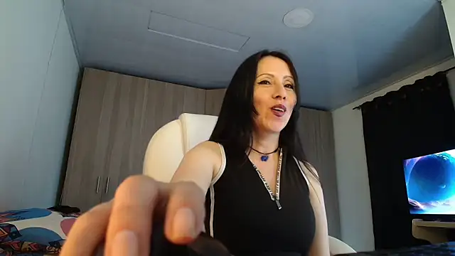 Snapshot of Selene93 chatting on May 2026 07:41:02 PM Selene93 online show from May 2026 07:41:02 PM
