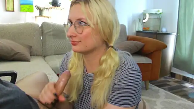 Snapshot of andycherry_secrets_ chatting on May 2026 03:51:02 PM andycherry secrets online show from May 2026 03:51:02 PM