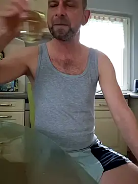 Snapshot of Mjn34 chatting on January 2025 08:43:01 AM Mjn34 online show from January 2025 08:43:01 AM