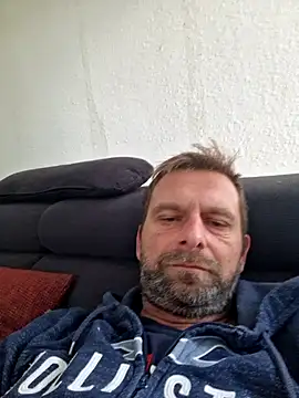 Snapshot of Mjn34 chatting on September 2025 08:14:01 AM Mjn34 online show from September 2025 08:14:01 AM