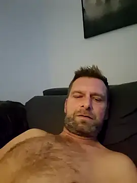 Snapshot of Mjn34 chatting on October 2025 06:03:01 AM Mjn34 online show from October 2025 06:03:01 AM