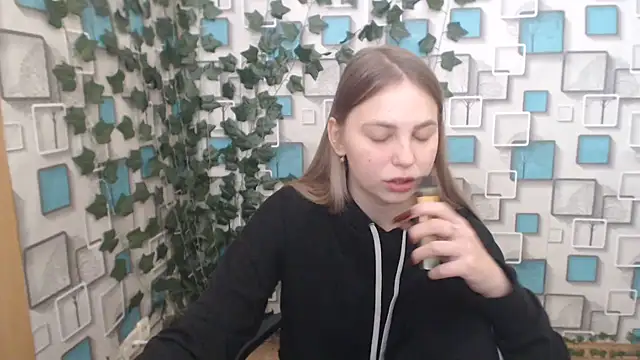 klerkarina online show from March 2025 10:24:02 AM