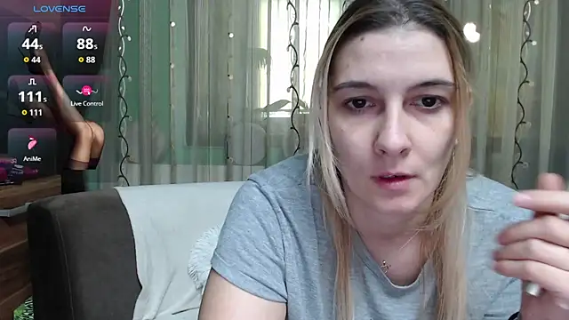 Snapshot of lovingfeetheels chatting on October 2025 07:53:02 AM lovingfeetheels online show from October 2025 07:53:02 AM