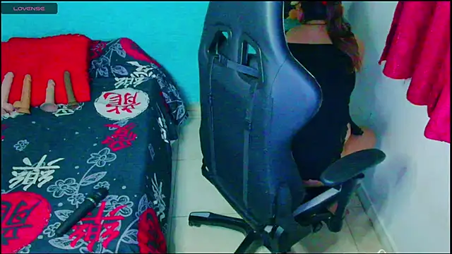 Snapshot of Diana_Lozano chatting on October 2025 07:04:02 AM Diana Lozano online show from October 2025 07:04:02 AM