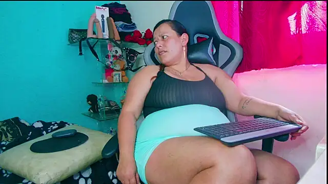 Snapshot of Diana_Lozano chatting on November 2025 07:02:01 PM Diana Lozano online show from November 2025 07:02:01 PM