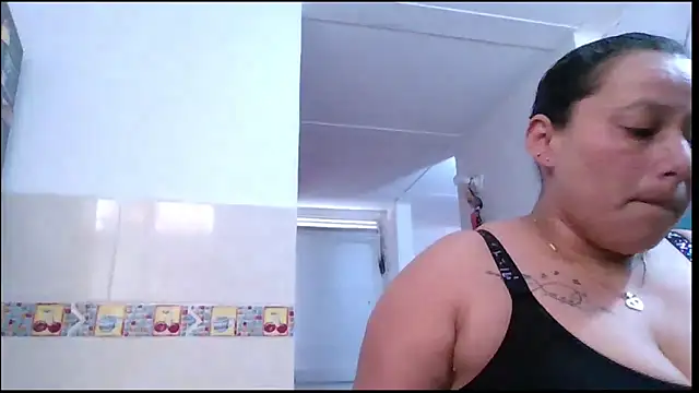 Snapshot of Diana_Lozano chatting on April 2026 05:42:02 PM Diana Lozano online show from April 2026 05:42:02 PM