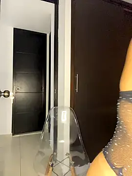 Snapshot of NatashaCruz- chatting on November 2025 09:27:01 PM NatashaCruz- online show from November 2025 09:27:01 PM