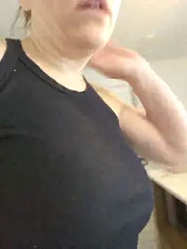 Ellie-L-Elizabeth online show from July 2026 02:57:01 PM