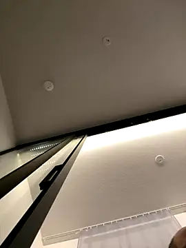 Andreashow online show from October 2025 08:20:01 PM