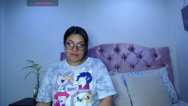 Snapshot of Roxane777 chatting on July 2026 03:56:01 AM Roxane777 online show from July 2026 03:56:01 AM