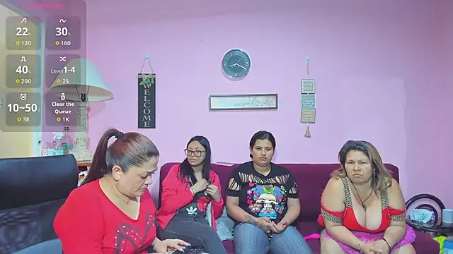 lesbiancuple online show from October 2025 01:19:01 PM
