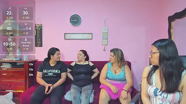 lesbiancuple online show from October 2025 01:44:01 PM