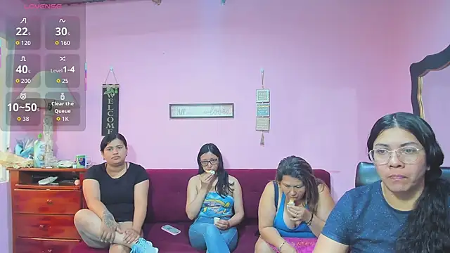 lesbiancuple online show from November 2025 01:21:02 PM