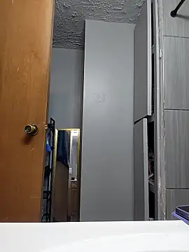 AriannaPena online show from October 2025 09:01:01 PM