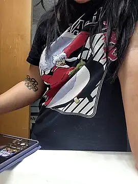 AriannaPena online show from October 2025 11:05:02 PM