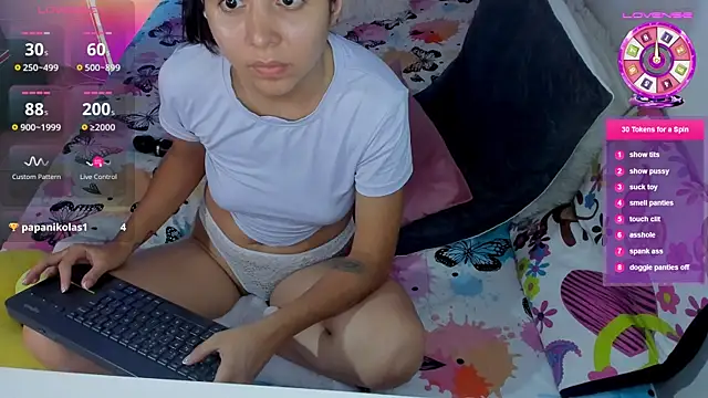 Snapshot of amy_petite chatting on July 2026 07:52:02 PM amy petite online show from July 2026 07:52:02 PM