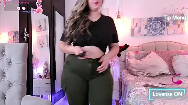 Dulce Morrys online show from December 2024 04:06:01 PM