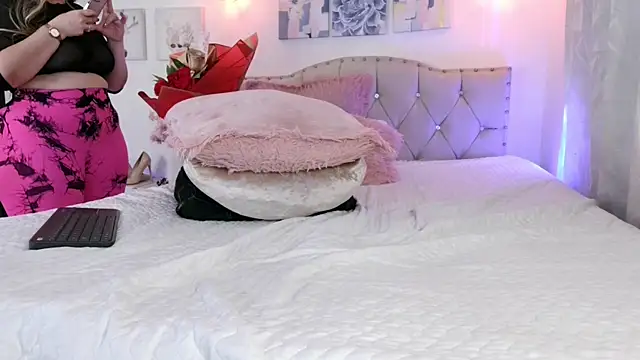 Dulce Morrys online show from February 2025 08:05:01 PM