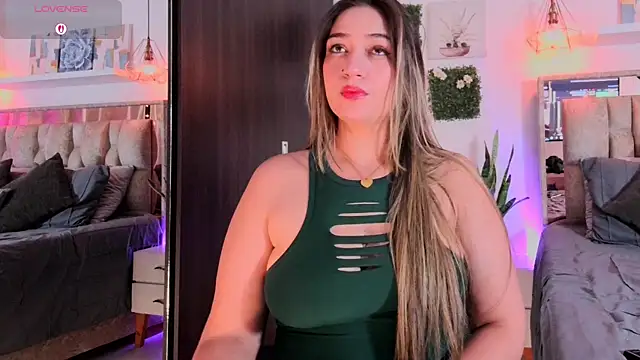 Dulce Morrys online show from April 2026 05:57:01 PM