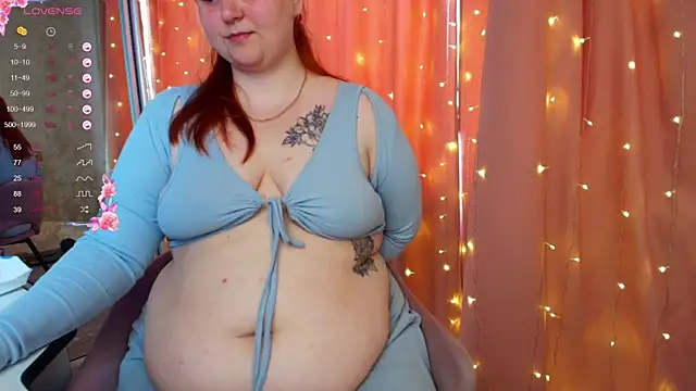 Snapshot of Mia_Bows chatting on July 2026 11:47:01 AM Mia Bows online show from July 2026 11:47:01 AM