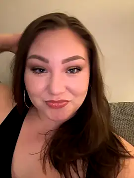 RosieDixx online show from November 2025 05:18:02 AM