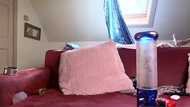 Snapshot of queendab626 chatting on February 2025 05:50:02 PM queendab626 online show from February 2025 05:50:02 PM