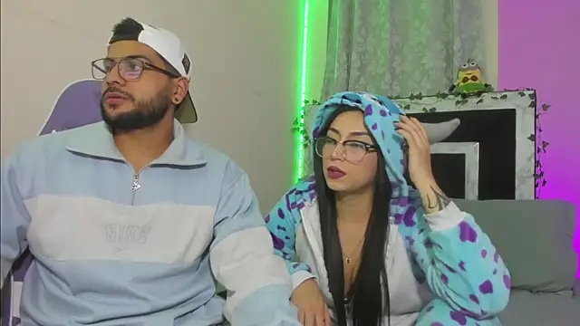 Snapshot of sophie_cute66 chatting on February 2025 06:05:02 AM sophie cute66 online show from February 2025 06:05:02 AM