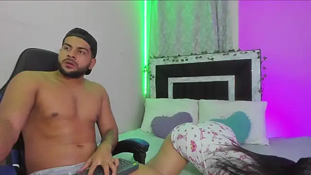 Snapshot of sophie_cute66 chatting on March 2025 06:48:02 AM sophie cute66 online show from March 2025 06:48:02 AM