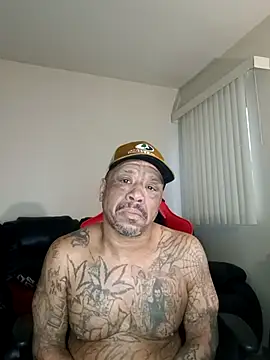 yellowwetfox online show from February 2026 02:22:02 PM