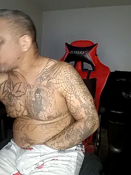 yellowwetfox online show from February 2026 02:10:01 PM