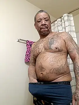 yellowwetfox online show from February 2026 04:14:02 PM