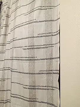 yellowwetfox online show from March 2026 08:11:01 AM