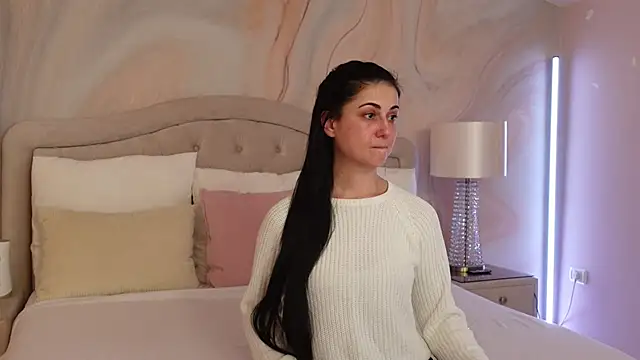 OliviaSirena online show from February 2025 07:52:01 PM