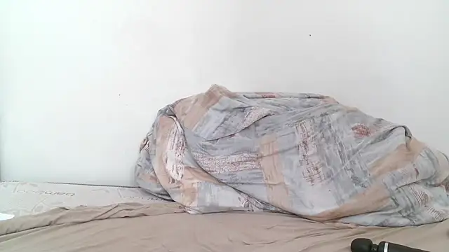 Snapshot of bonbonitaa chatting on February 2025 01:08:01 PM bonbonitaa online show from February 2025 01:08:01 PM