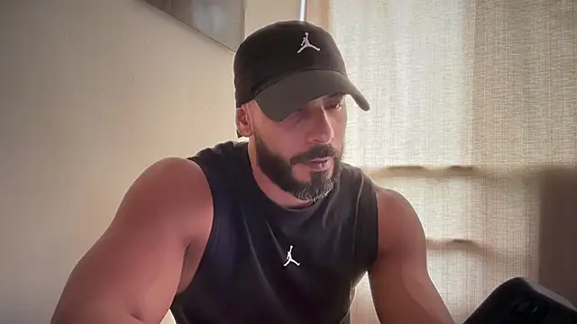 romeolovedark online show from February 2026 05:52:01 PM