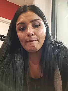 laura dirtyhot online show from December 2024 10:52:02 PM