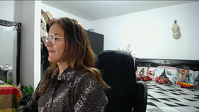 Snapshot of Xiimen chatting on January 2025 12:46:01 AM Xiimen online show from January 2025 12:46:01 AM