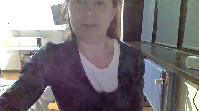 Moi Lina online show from October 2025 10:07:01 PM