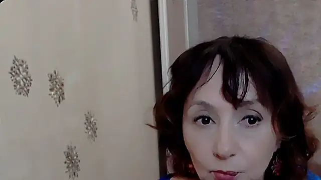 AnnieEltgant online show from May 2026 03:42:02 PM