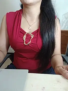 Snapshot of Chanchal--Navya chatting on June 2026 06:33:02 PM Chanchal--Navya online show from June 2026 06:33:02 PM