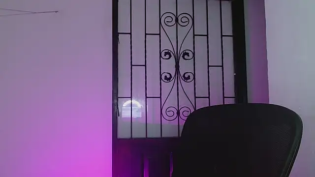 Snapshot of littlextreme chatting on February 2025 11:55:02 PM littlextreme online show from February 2025 11:55:02 PM