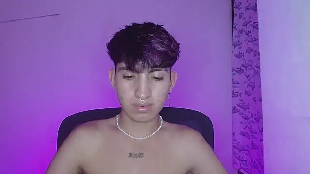 Snapshot of littlextreme chatting on February 2025 04:26:02 AM littlextreme online show from February 2025 04:26:02 AM