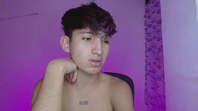 Snapshot of littlextreme chatting on February 2025 05:44:02 AM littlextreme online show from February 2025 05:44:02 AM