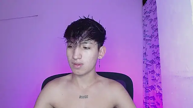 Snapshot of littlextreme chatting on February 2025 04:20:01 AM littlextreme online show from February 2025 04:20:01 AM