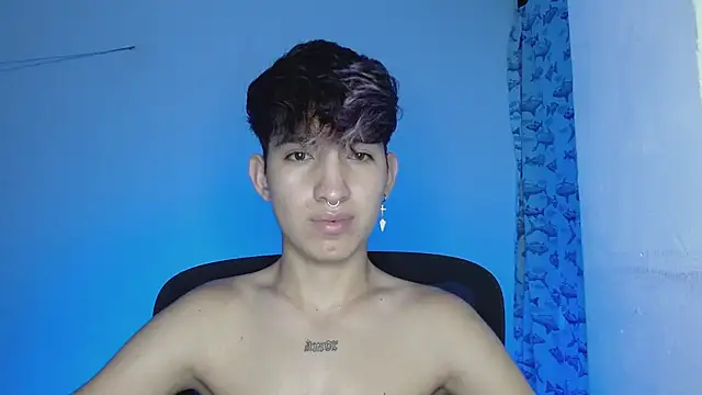 Snapshot of littlextreme chatting on March 2025 06:48:01 AM littlextreme online show from March 2025 06:48:01 AM