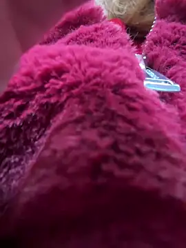 DaisyVibesss online show from December 2024 01:07:02 PM