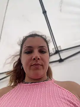 DaisyVibesss online show from July 2026 03:49:02 PM