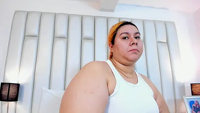 aandreaperez online show from February 2025 11:46:02 AM